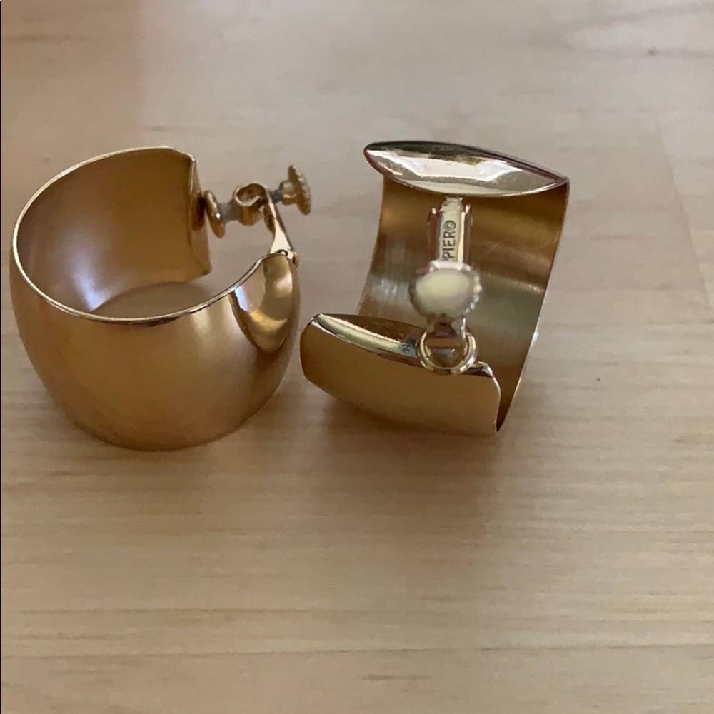 Vintage Gold Clip Earrings